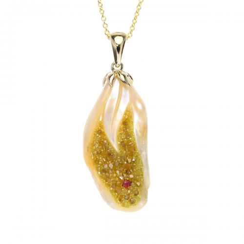 Galaxia Peach Freshwater Pearl Pendant with Lab-Grown Yellow Diamond Druzy