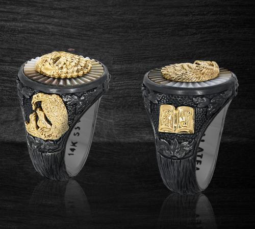 Momento Eagle Ring